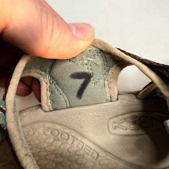 KEEN Newport Hiking Sandals Women’s US 7 Brown Tan Blue Closed Toe EUC - Picture 14 of 16